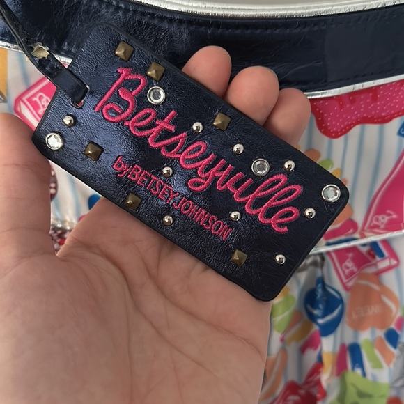 Vintage Betseyville by Betsey Johnson Candy Crossbody Bag - Picture 3 of 9
